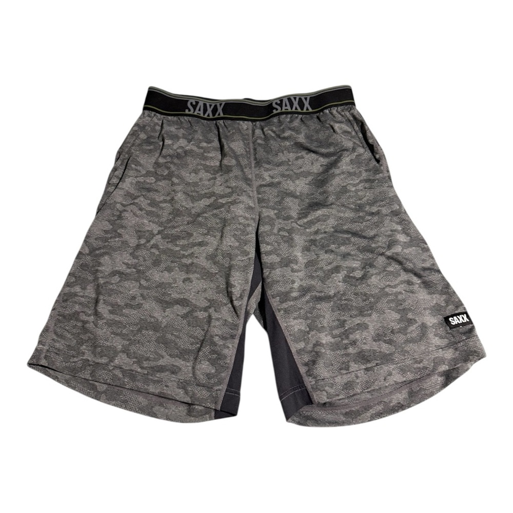 SAXX Men's Gray Camo Shorts Size Small